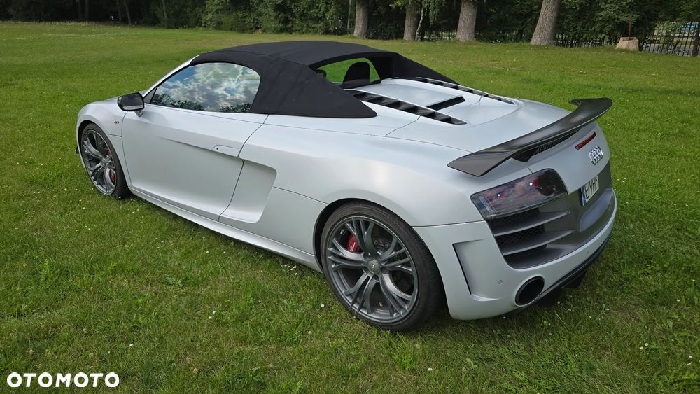 Audi R8 Spyder ver-5-2-fsi-quattro-r-tronic-gt - 3