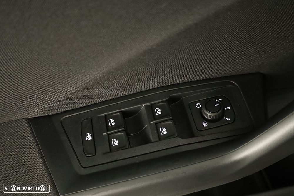 VW T-Roc 1.0 TSI Life - 17