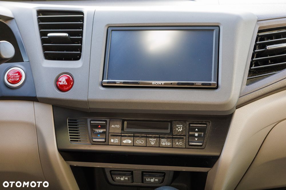 Honda Civic 1.8 Executive - 19