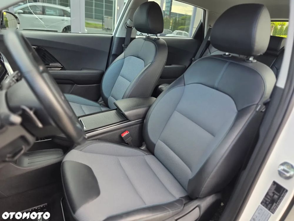 Kia Niro 64kWh XL - 27
