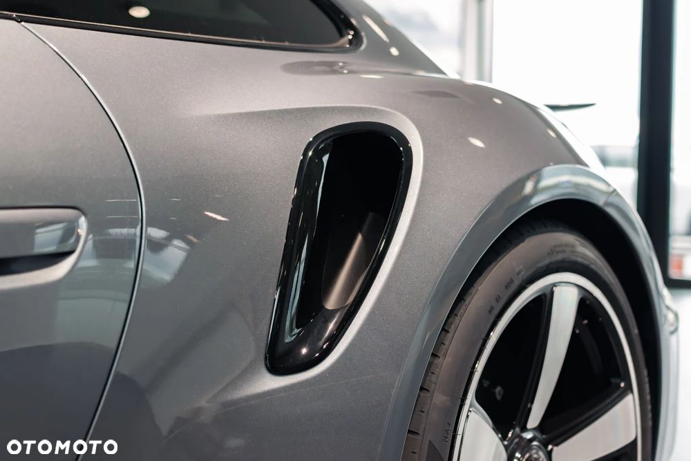 Porsche 911 Turbo S - 14