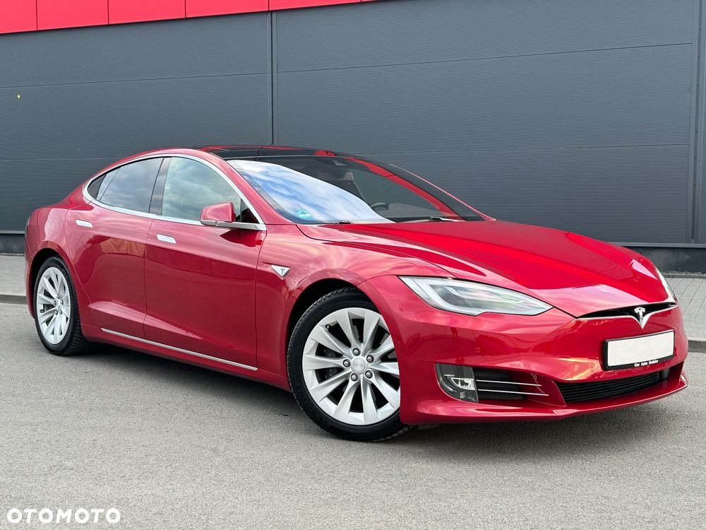 Tesla Model S - 2