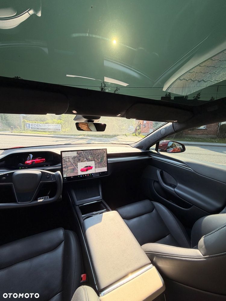 Tesla Model S - 16
