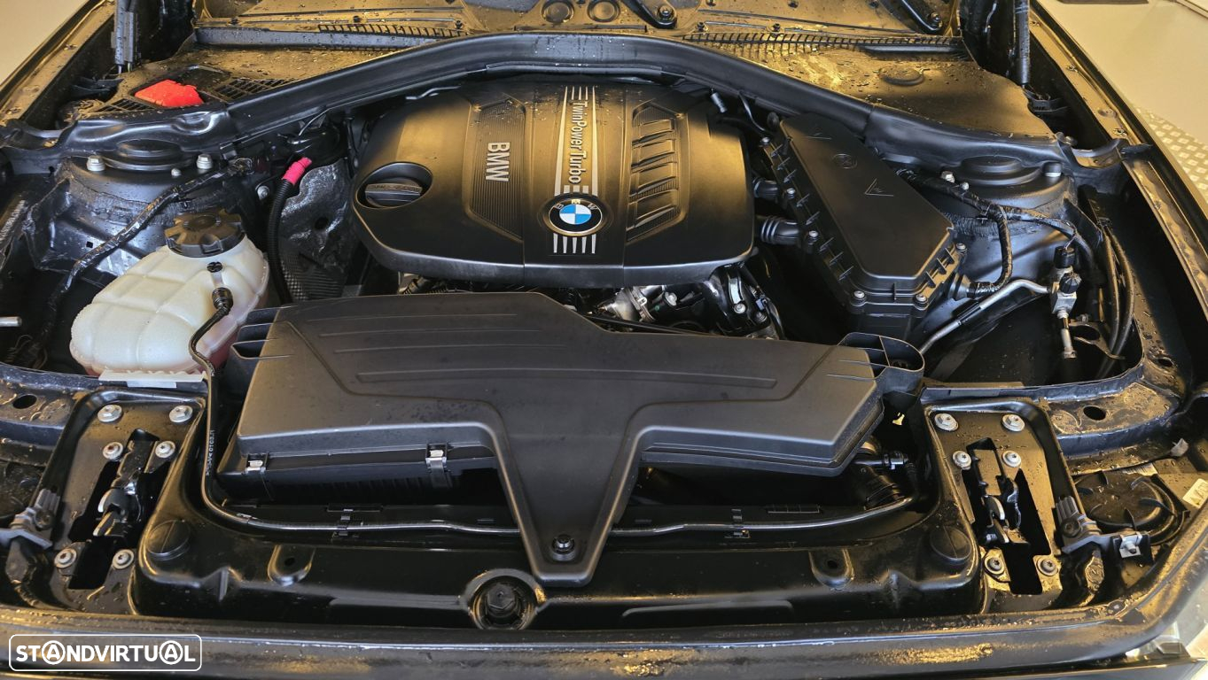 BMW 118 d Pack M - 25
