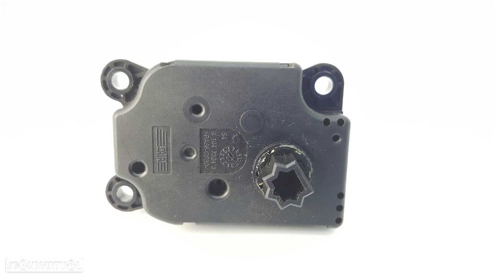 MOTOR DE ABA DE AQUECIMENTO FORD FOCUS LIM. TREND + - 7