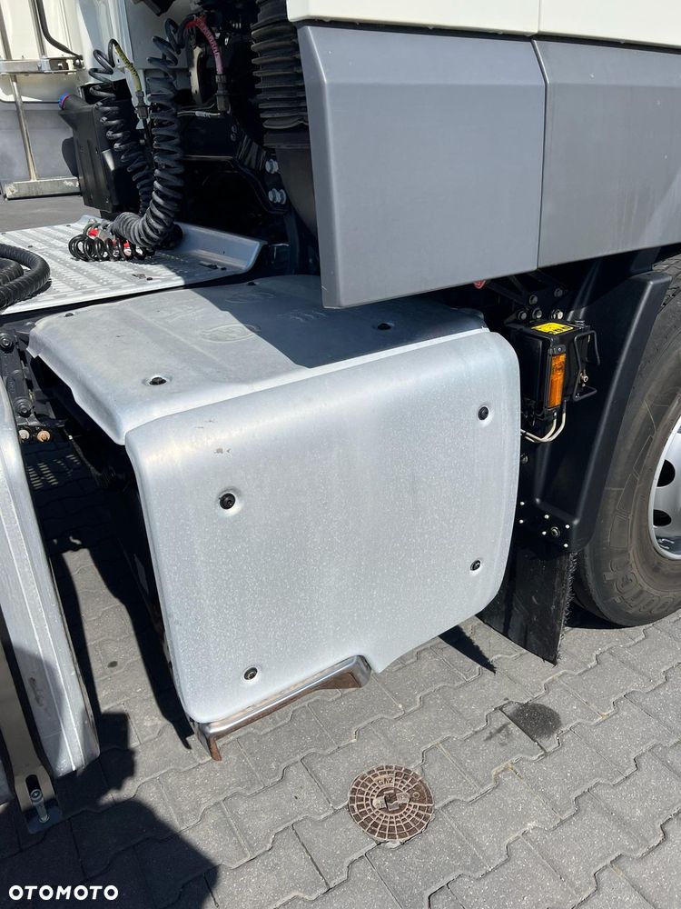 DAF Xf 106.480 hydraulika do wywrotu ruchomej podłogi 2018 lodówka mały przebieg wron-pol - 35