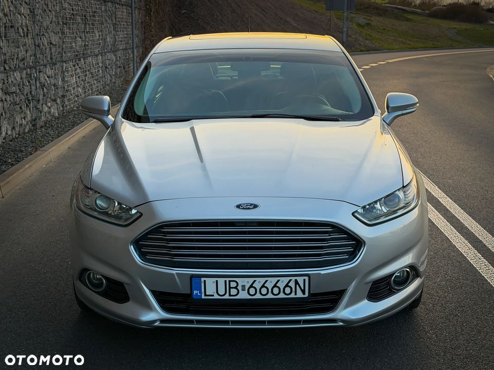 Ford Fusion - 15