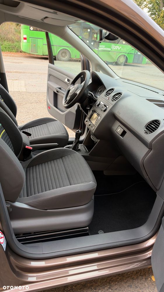 Volkswagen Caddy - 10