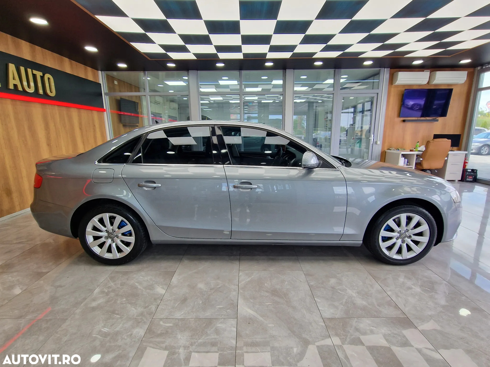 Audi A4 2.0 TDI B8 Multitronic - 13