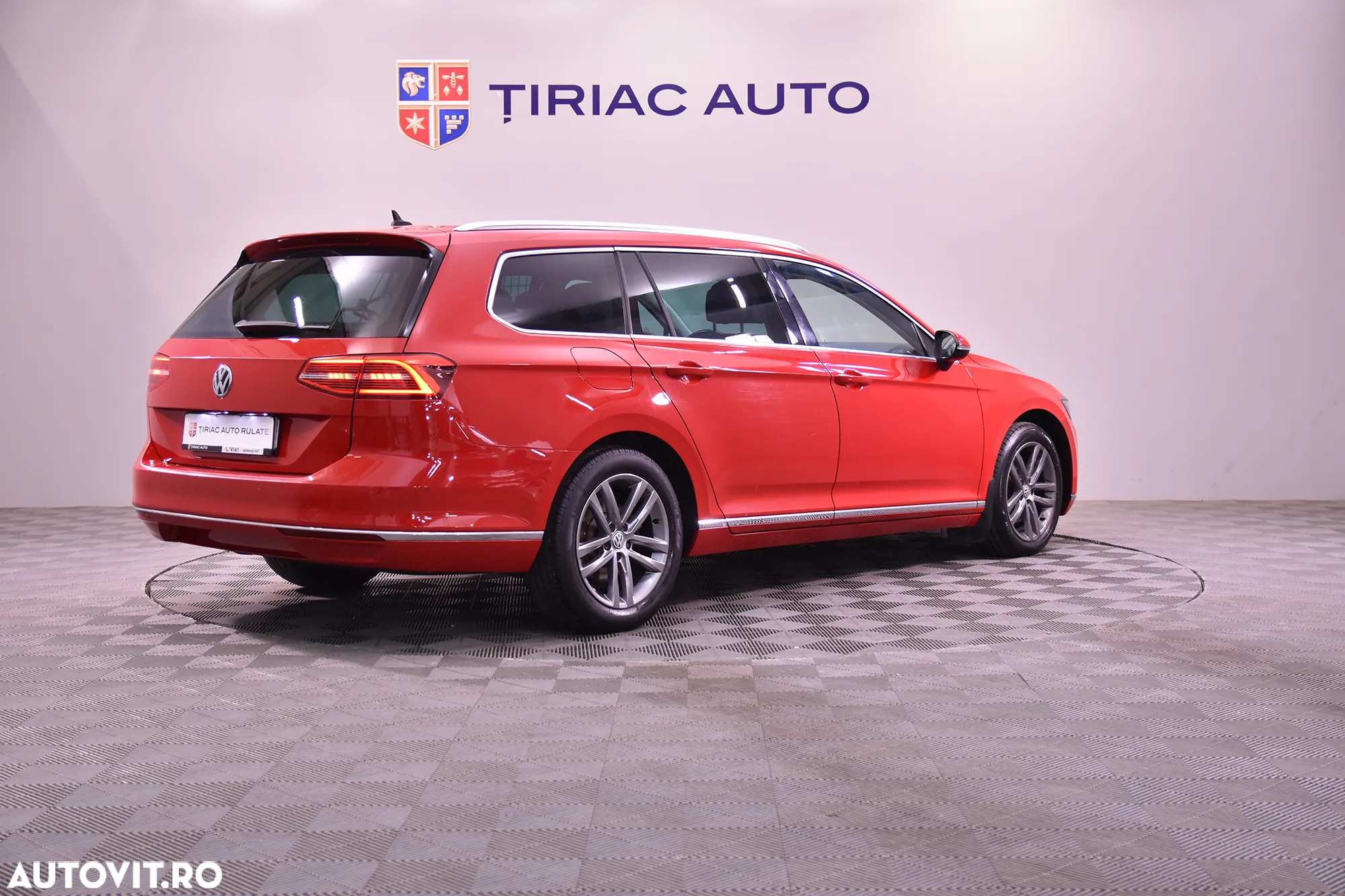 Volkswagen Passat - 5