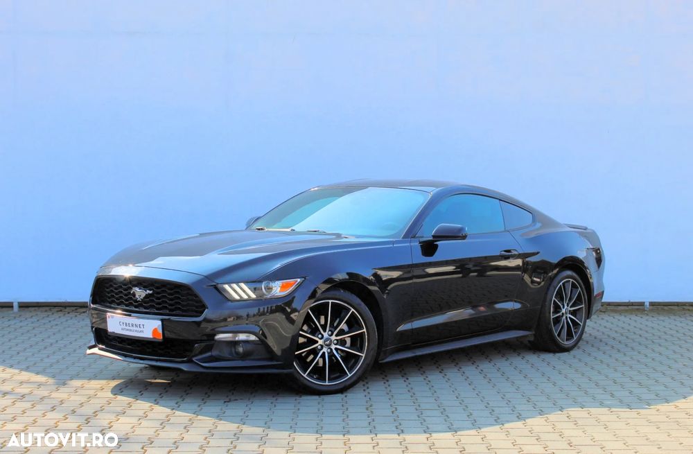 Ford Mustang 2.3 EcoBoost Aut. - 1