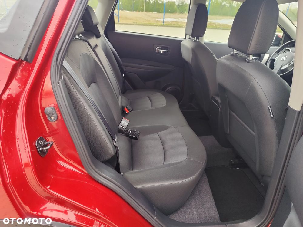 Nissan Qashqai - 12