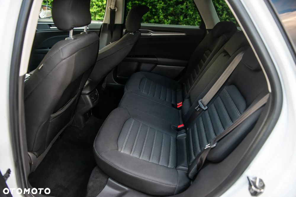 Ford Mondeo - 22