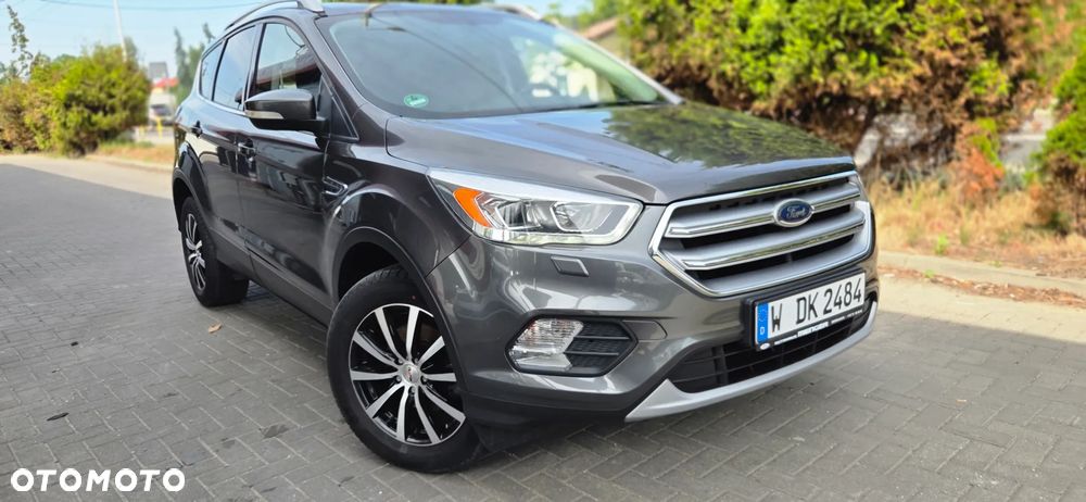 Ford Kuga 1.5 EcoBoost 2x4 Titanium - 20