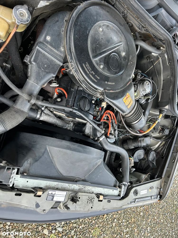 Mercedes-Benz W124 (1984-1993) - 25