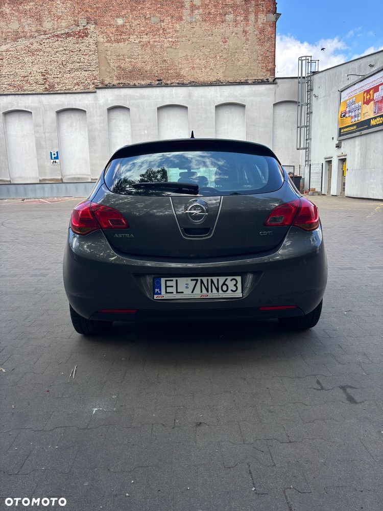Opel Astra 1.7 CDTI - 4