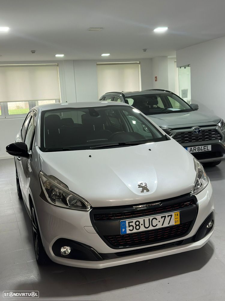 Peugeot 208 1.2 PureTech GT Line EAT6 - 4