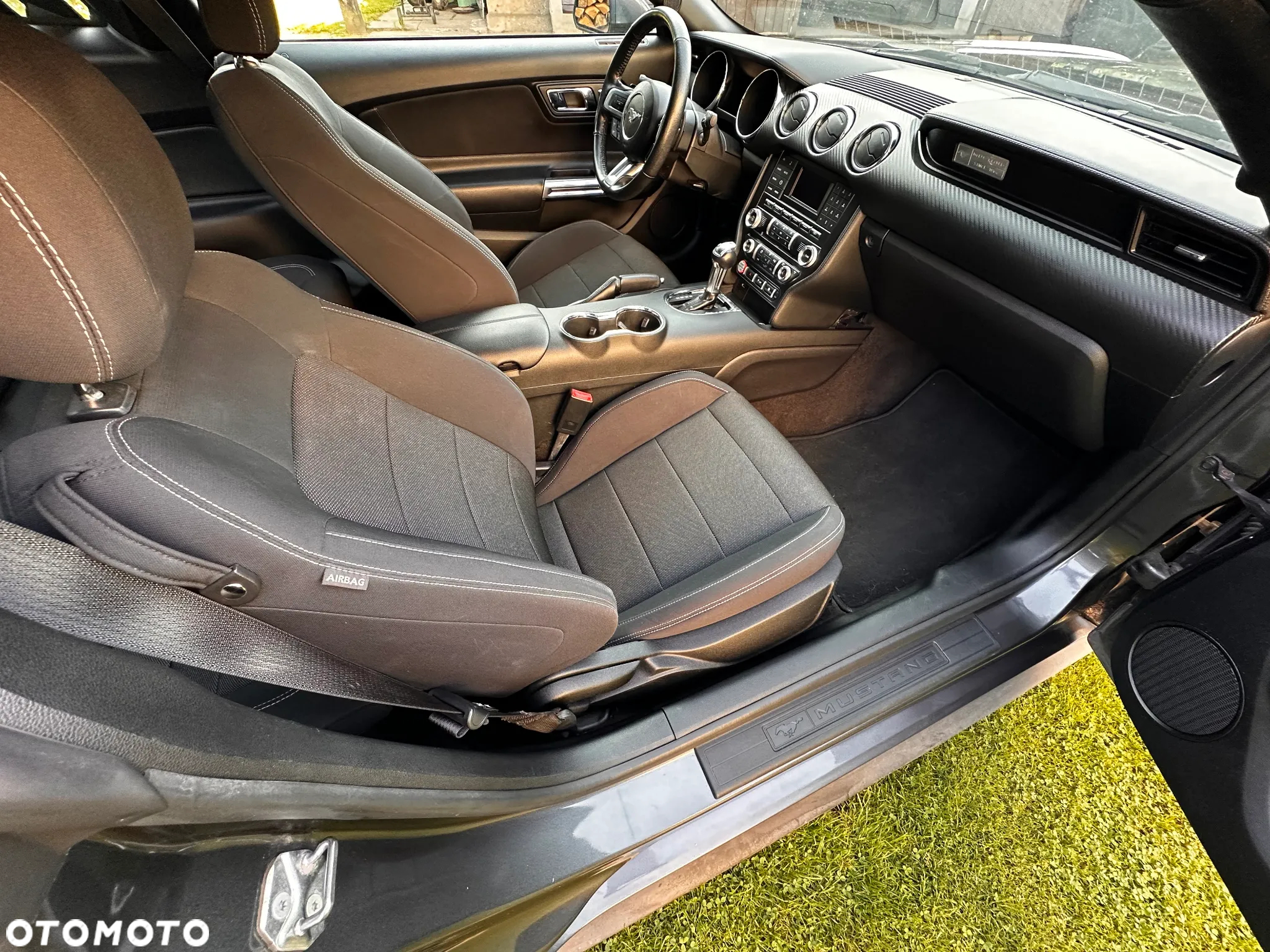 Ford Mustang 3.7 V6 - 12