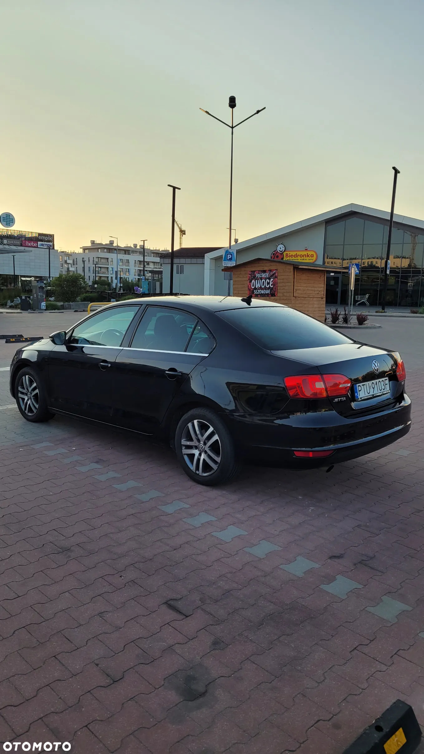 Volkswagen Jetta 1.6 TDI Highline - 3