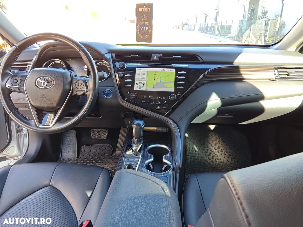 Toyota Camry 2.5 Hybrid Dynamic - 6