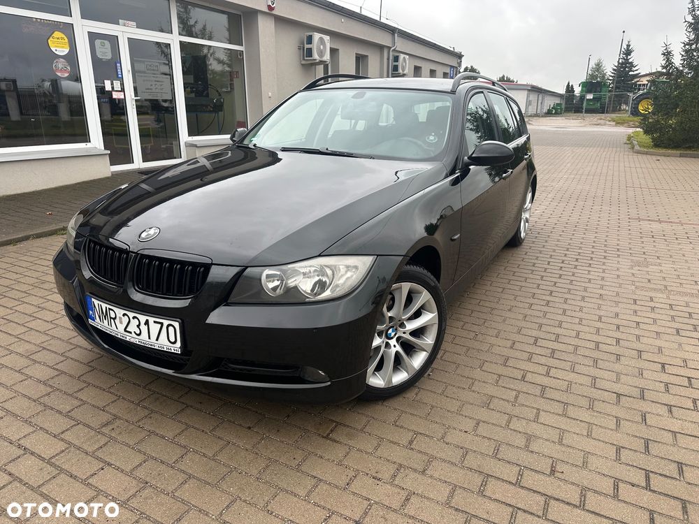 BMW Seria 3 320d DPF Touring - 1