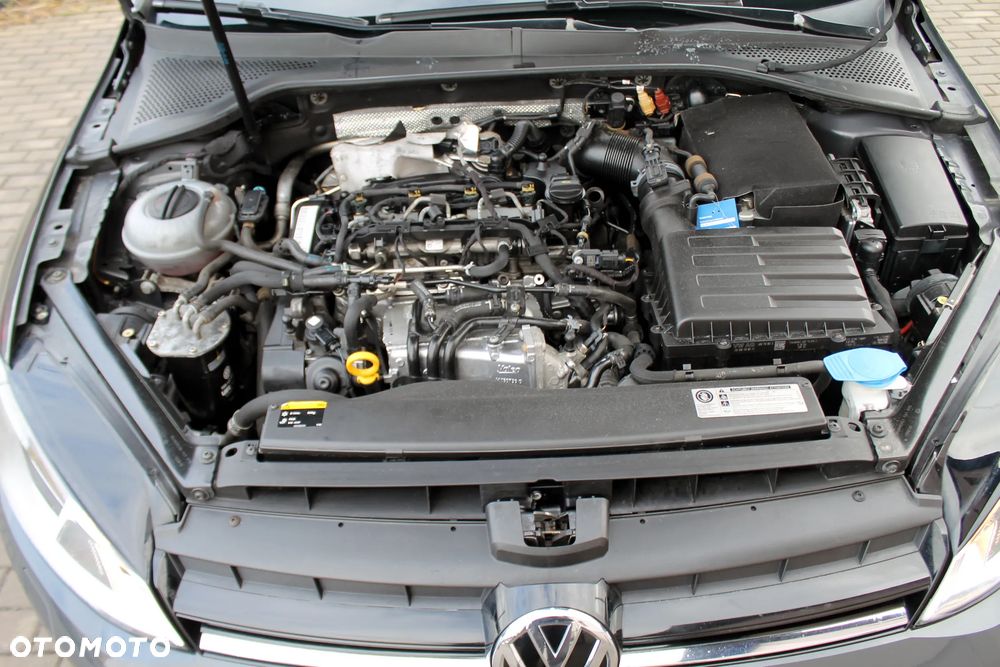 Volkswagen Golf 1.6 TDI 4Motion BlueMotion Technology Comfortline - 25