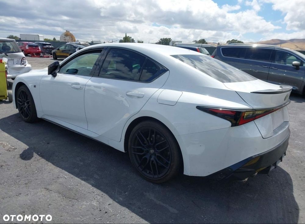 Lexus IS - 5