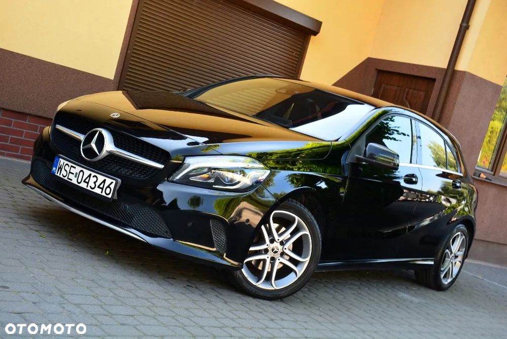 Mercedes-Benz Klasa A 200 (BlueEFFICIENCY) Urban - 4