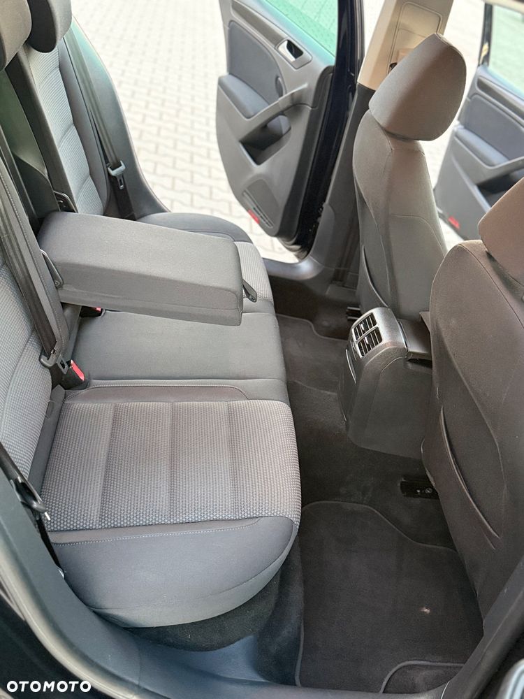 Volkswagen Golf 2.0 TDI DPF GT Sport - 26