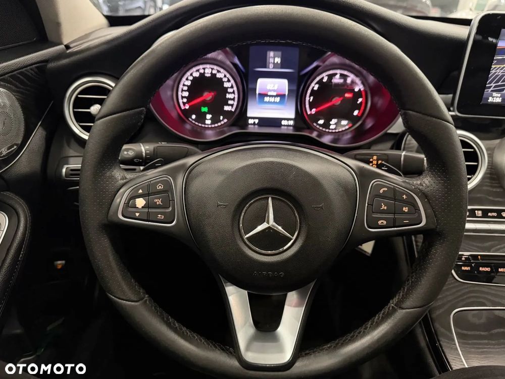 Mercedes-Benz Klasa C 300 7G-TRONIC - 22