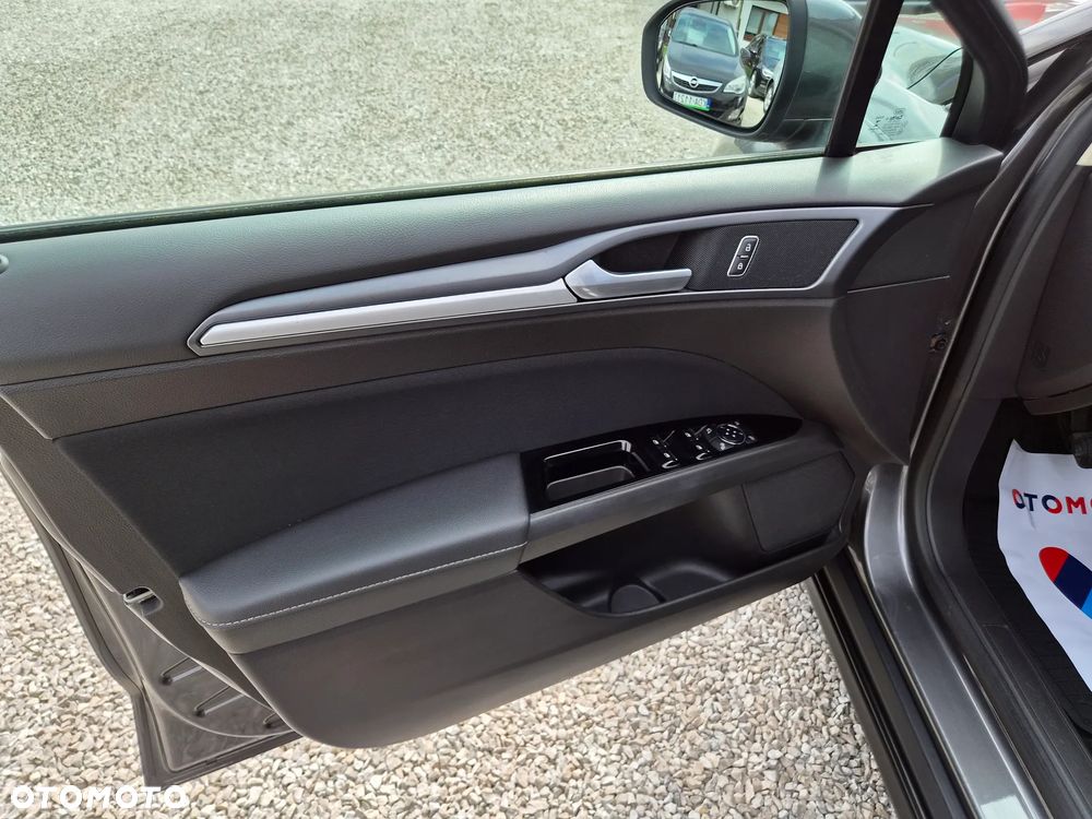 Ford Mondeo - 16
