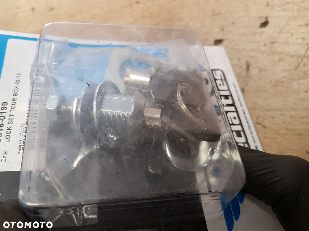 Zamek kufra Tour-Pak Drag Specialties 3516-0199 Harley Davidson - 4