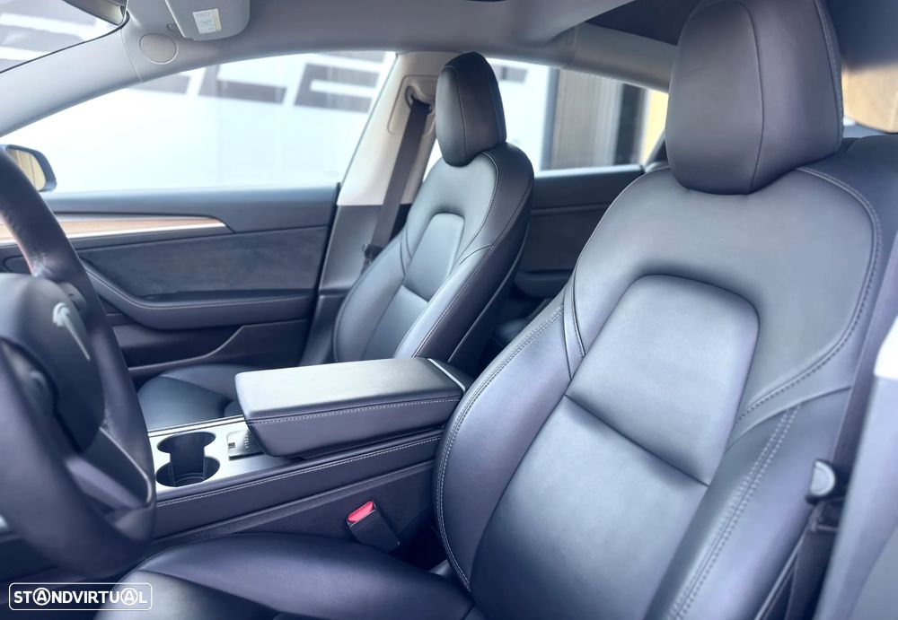 Tesla Model 3 Performance Dual Motor AWD - 28