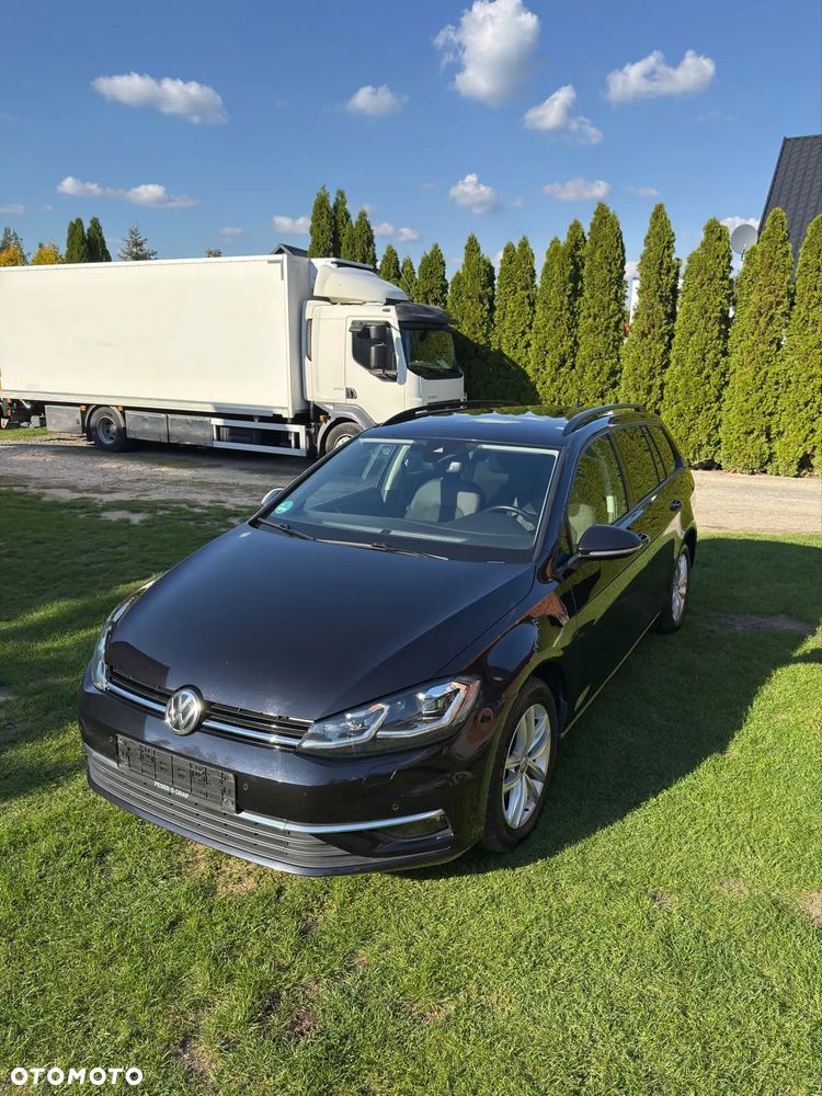 Volkswagen Golf - 2