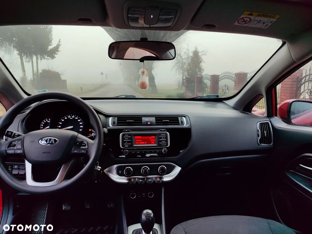 Kia Rio 1.4 M - 9
