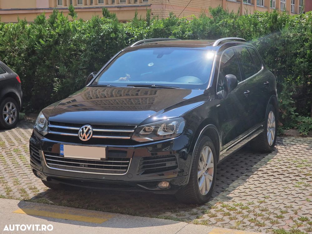 Volkswagen Touareg - 1