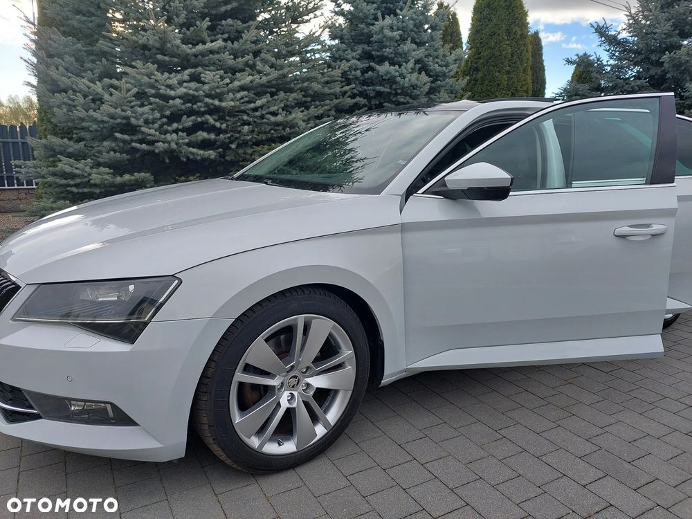 Skoda Superb 2.0 TDI 4x4 Style DSG - 37