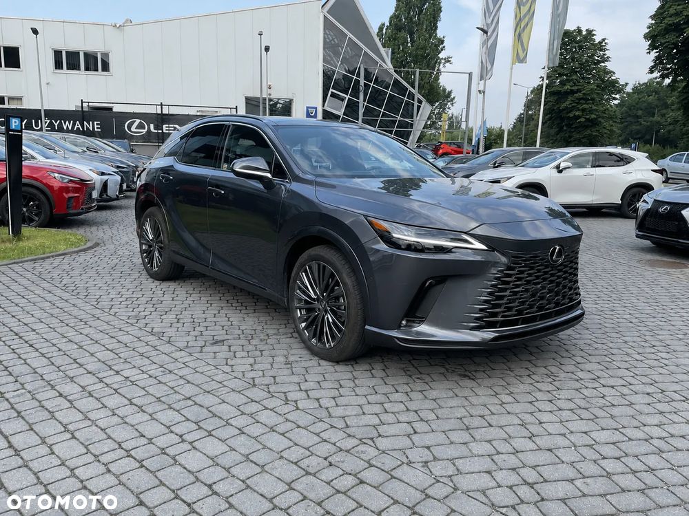 Lexus RX 450h+ Omotenashi - 3