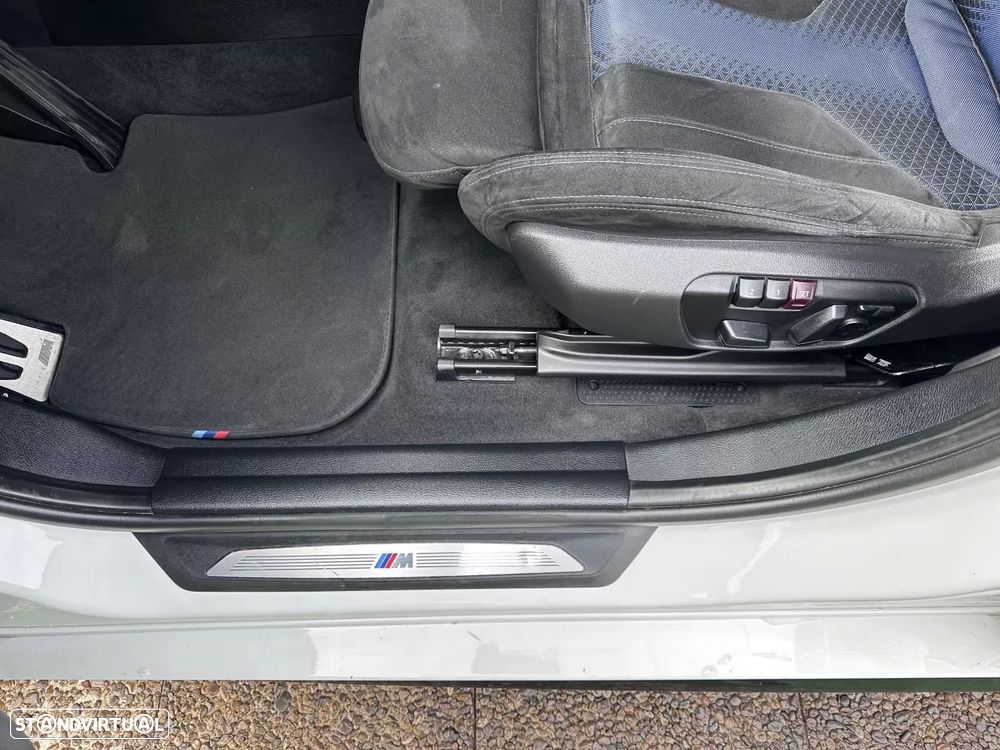 BMW X2 18 d sDrive Pack M - 41