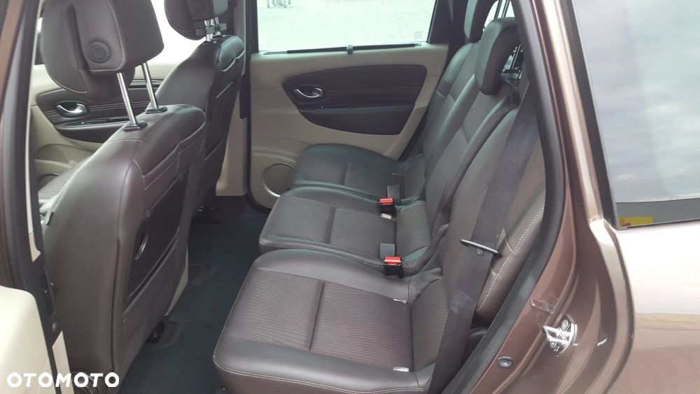 Renault Scenic 1.4 16V TCE Privilege - 21
