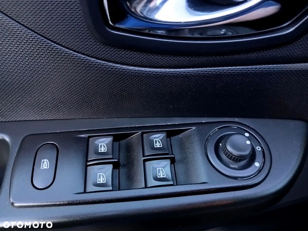 Renault Captur ENERGY TCe 90 Start&Stop Luxe - 25