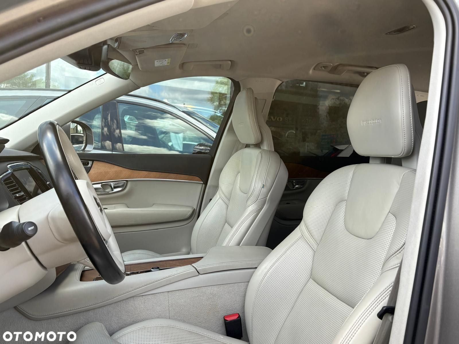 Volvo XC 90 - 11