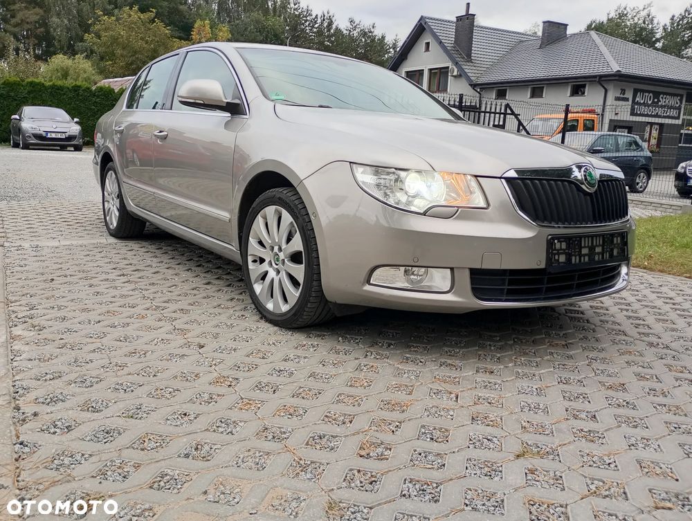 Skoda Superb 1.8 TSI Business DSG - 10