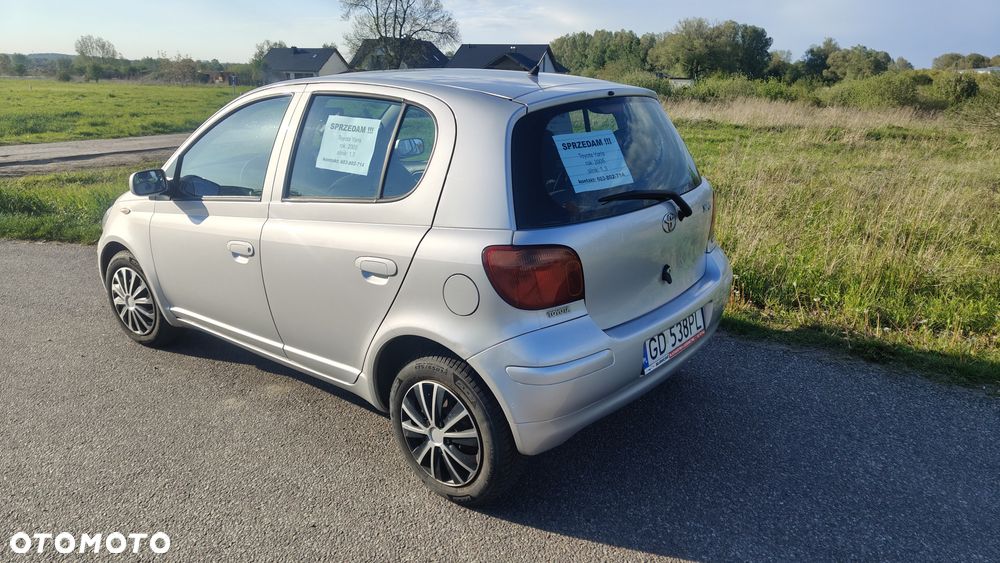 Toyota Yaris 1.3 VVT-i Luna - 3