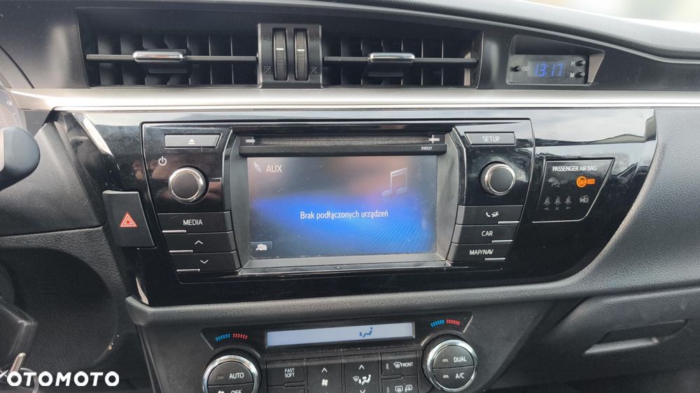 Toyota Corolla 1.6 Premium EU6 - 17