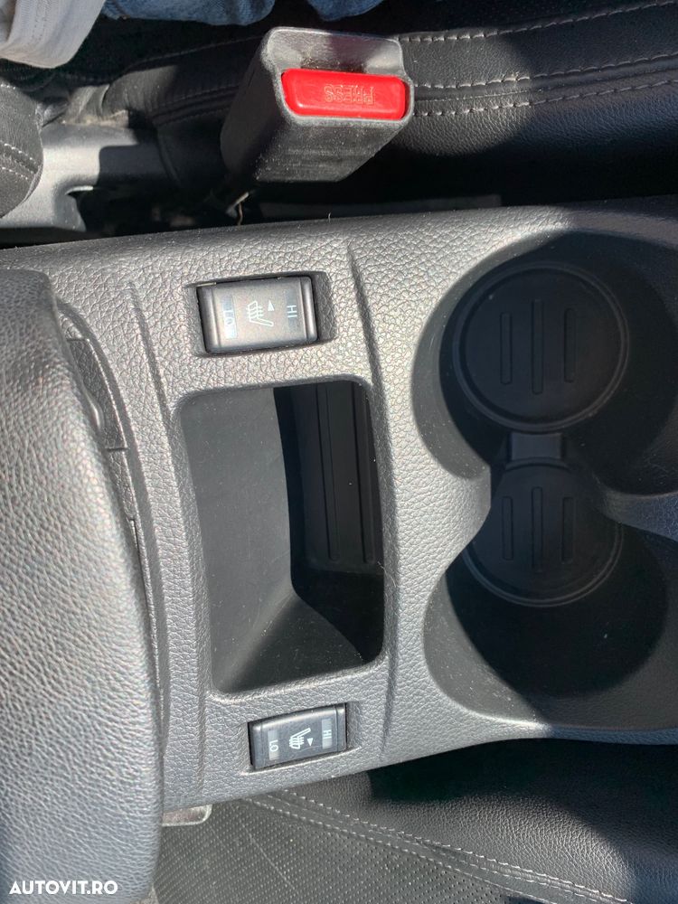 Nissan Qashqai 1.6 DCI DPF Start/Stop tekna - 9