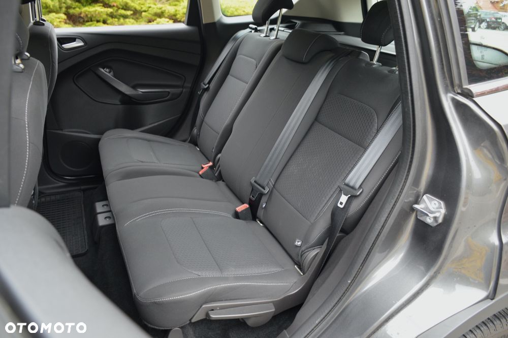 Ford Kuga 2.0 TDCi 4x4 Titanium - 26