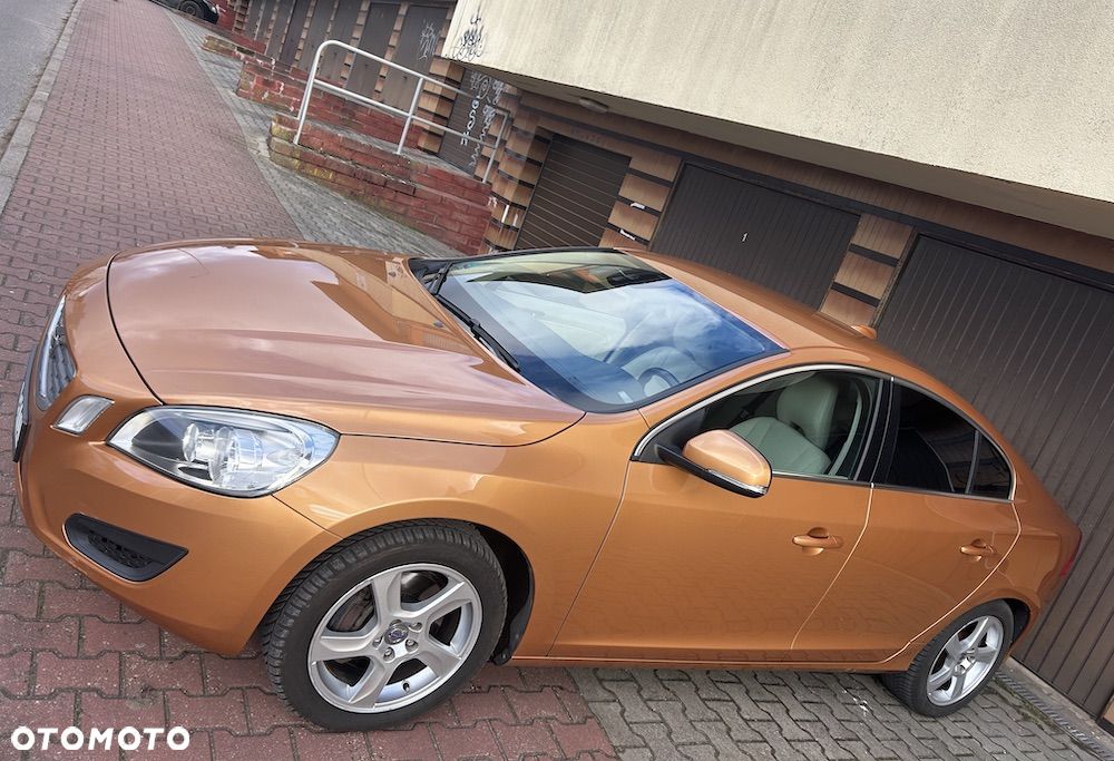 Volvo S60 - 1