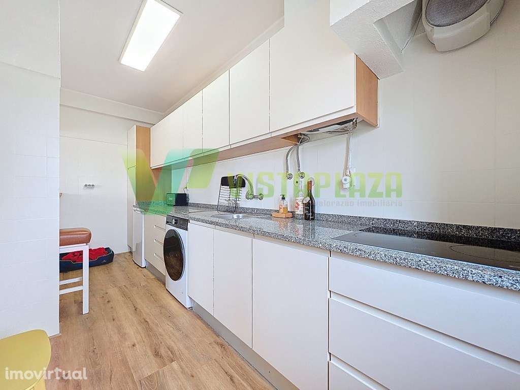 Apartamento T1 em Alvor Renovado com Piscina e Perto da Praia - Grande imagem: 3/23