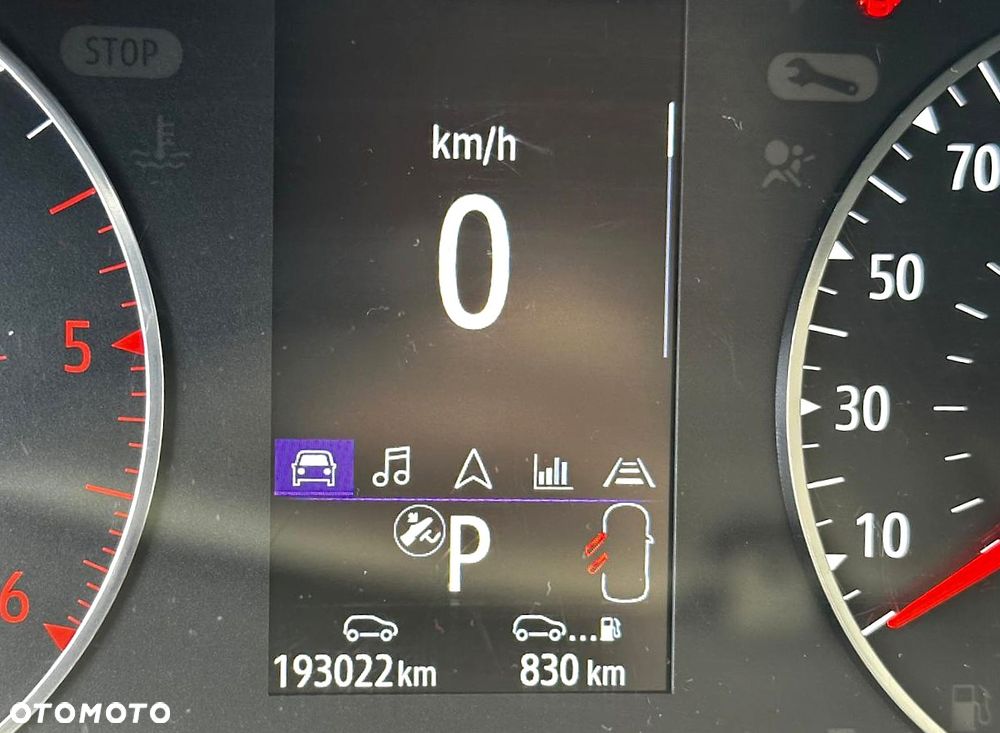 Renault Trafic 2.0 dCi EDC - 13